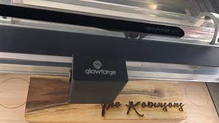 Load video: The engraving of a cutting board